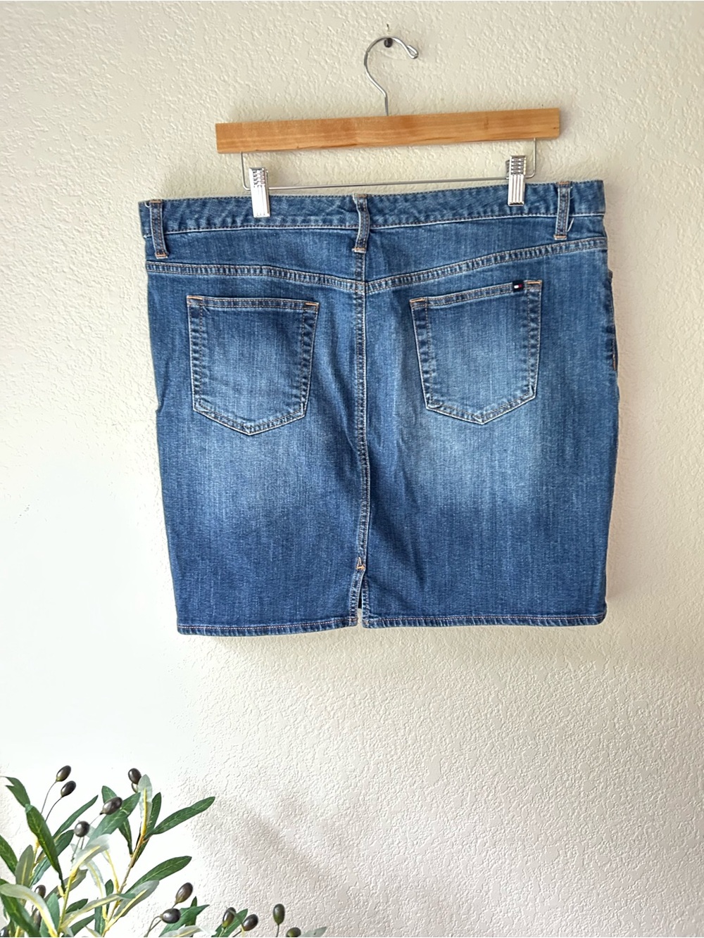Tommy Hilfiger Blue Denim Mini Skirt - Picture 3 of 3